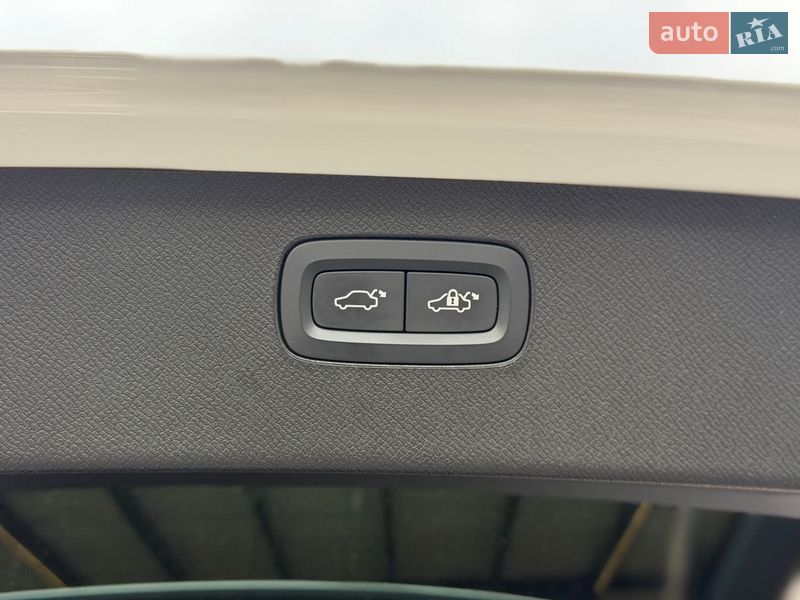 Внедорожник / Кроссовер Volvo XC90 2020 в Киеве фото 45 Внедорожник / Кроссовер Volvo XC90 2020 в Киеве