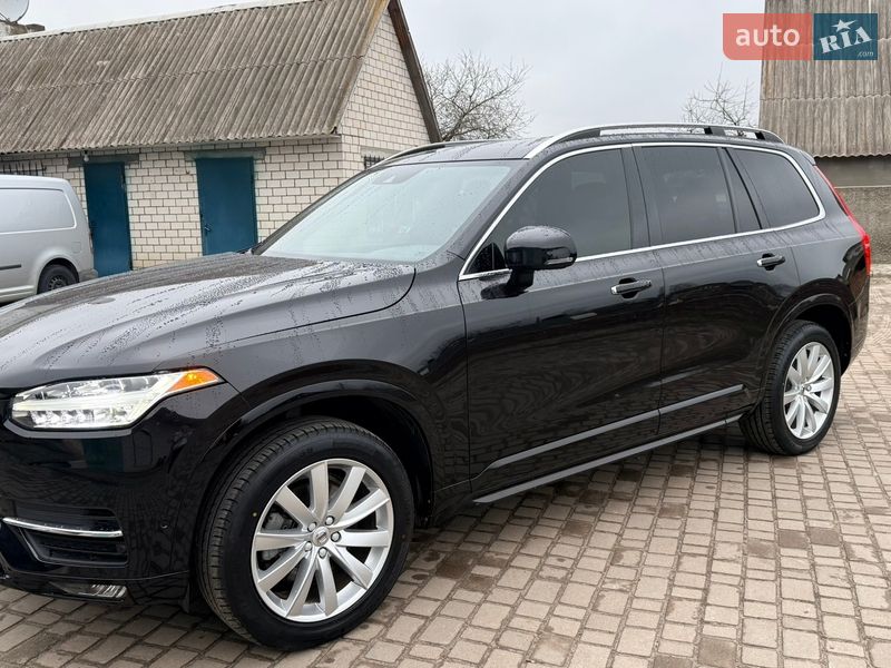 Позашляховик / Кросовер Volvo XC90 2017 в Вараші