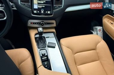 Внедорожник / Кроссовер Volvo XC90 2017 в Вараше