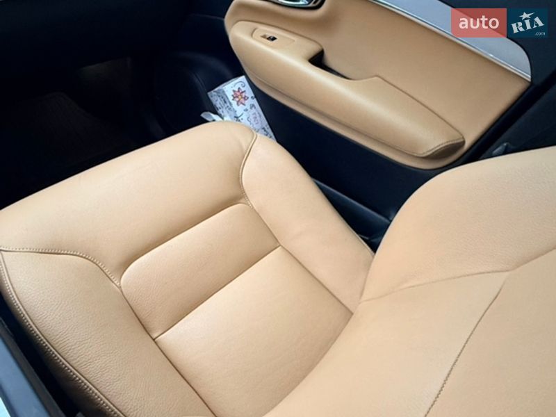 Позашляховик / Кросовер Volvo XC90 2017 в Вараші