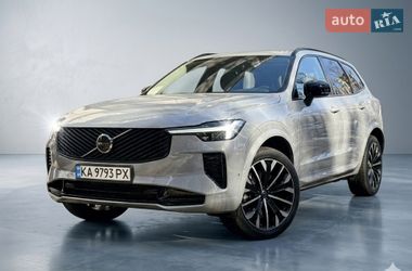 Внедорожник / Кроссовер Volvo XC90 2025 в Киеве