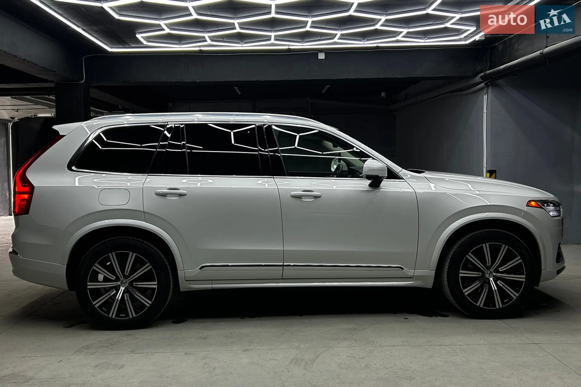 2023 Volvo XC90 - мініатюра 8