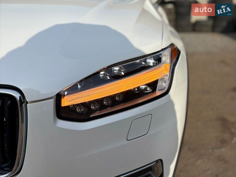 Позашляховик / Кросовер Volvo XC90 2015 в Рівному