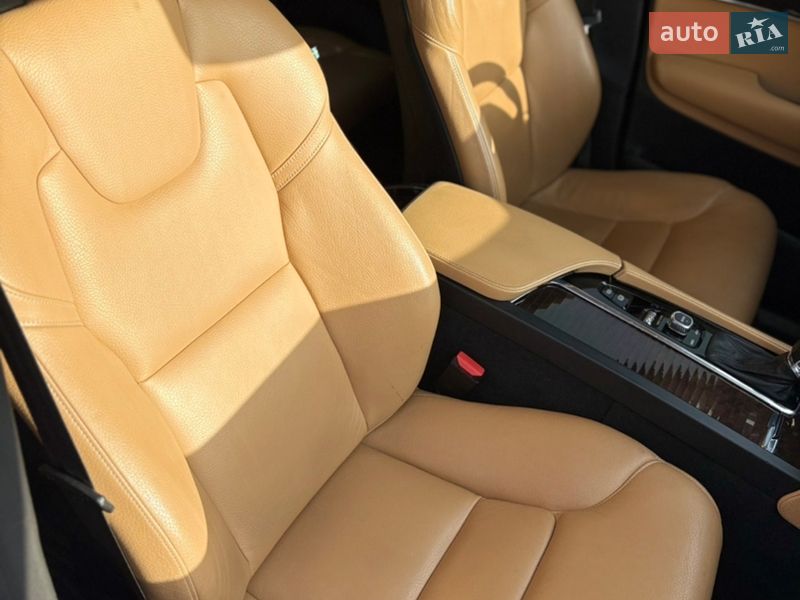 Позашляховик / Кросовер Volvo XC90 2015 в Рівному