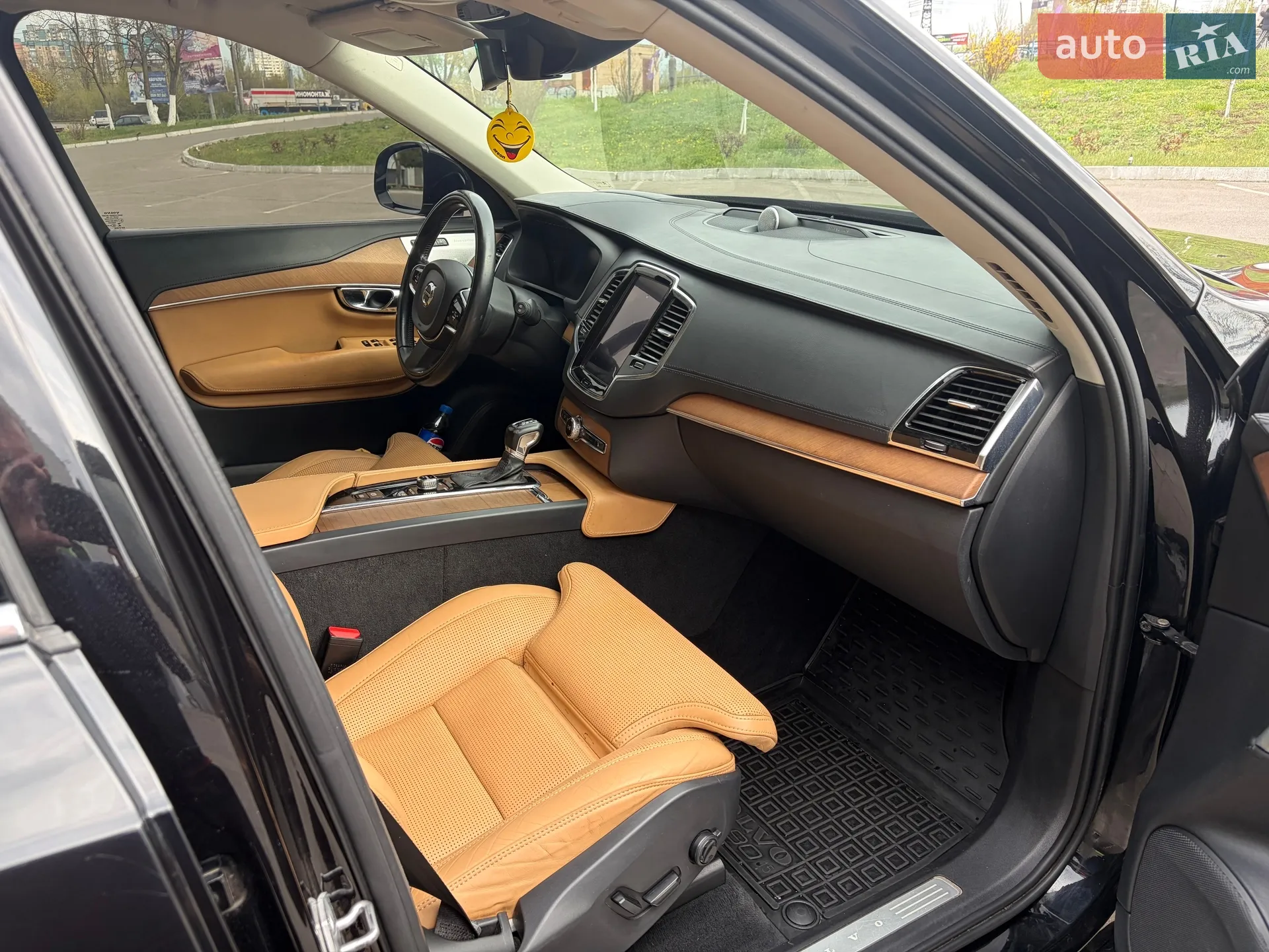 2015 Volvo XC90 - мініатюра 9
