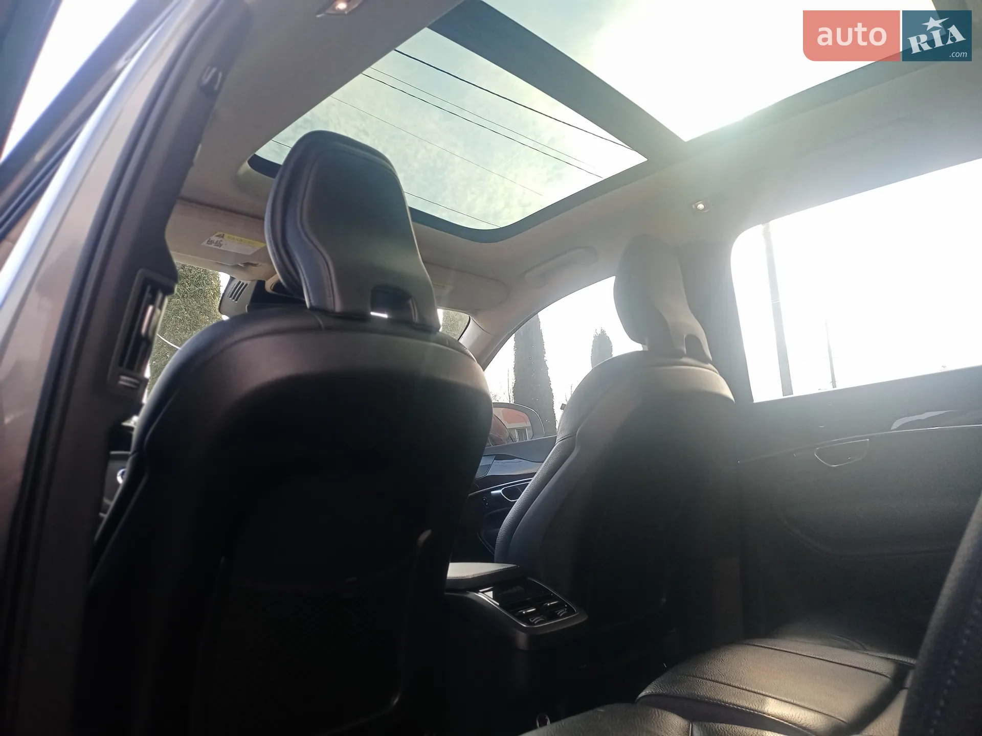 2018 Volvo XC90 - мініатюра 12
