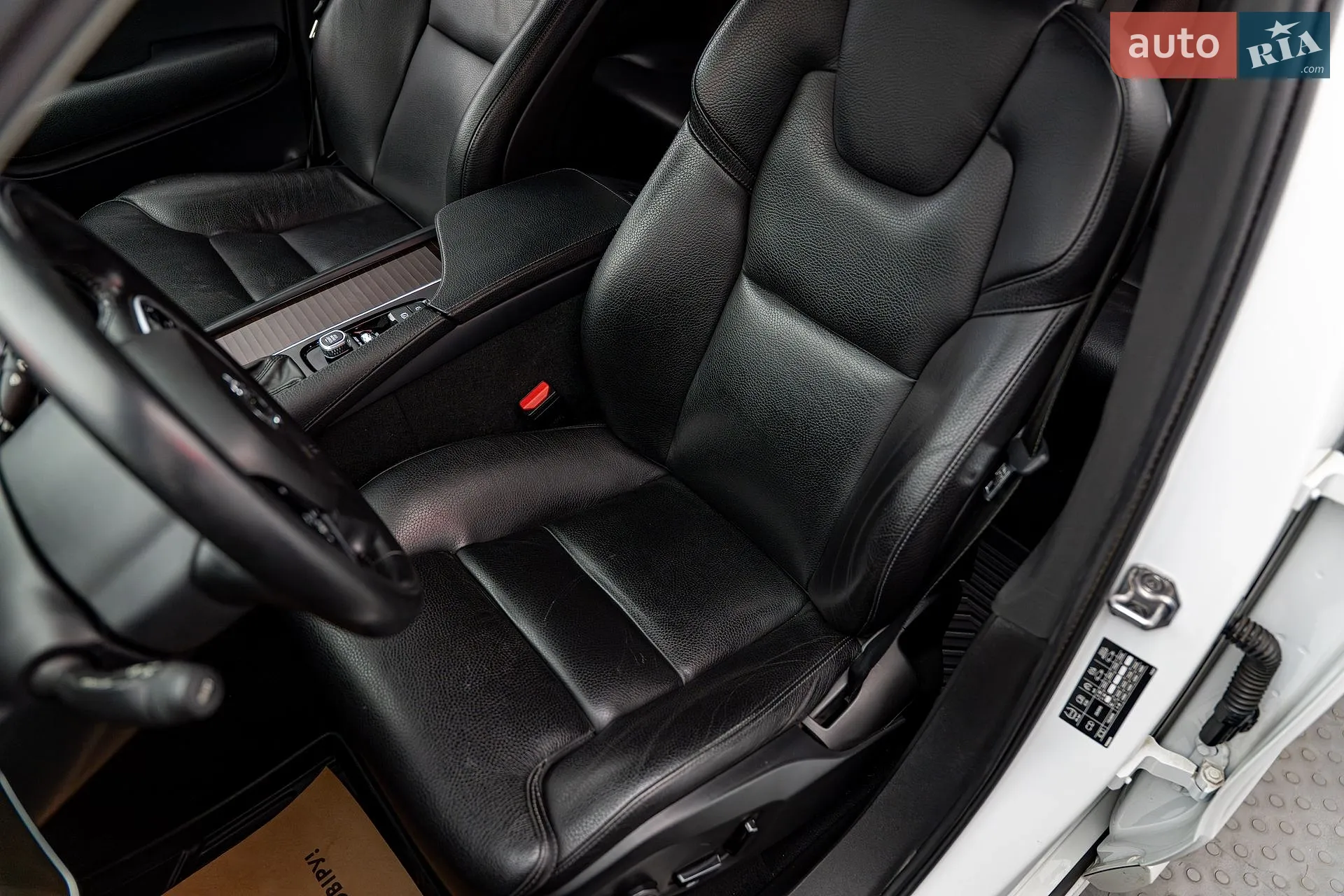 2017 Volvo XC90 - мініатюра 10
