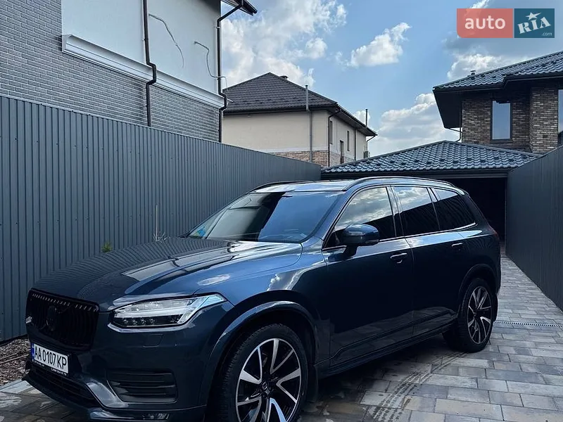 Volvo XC90 2019