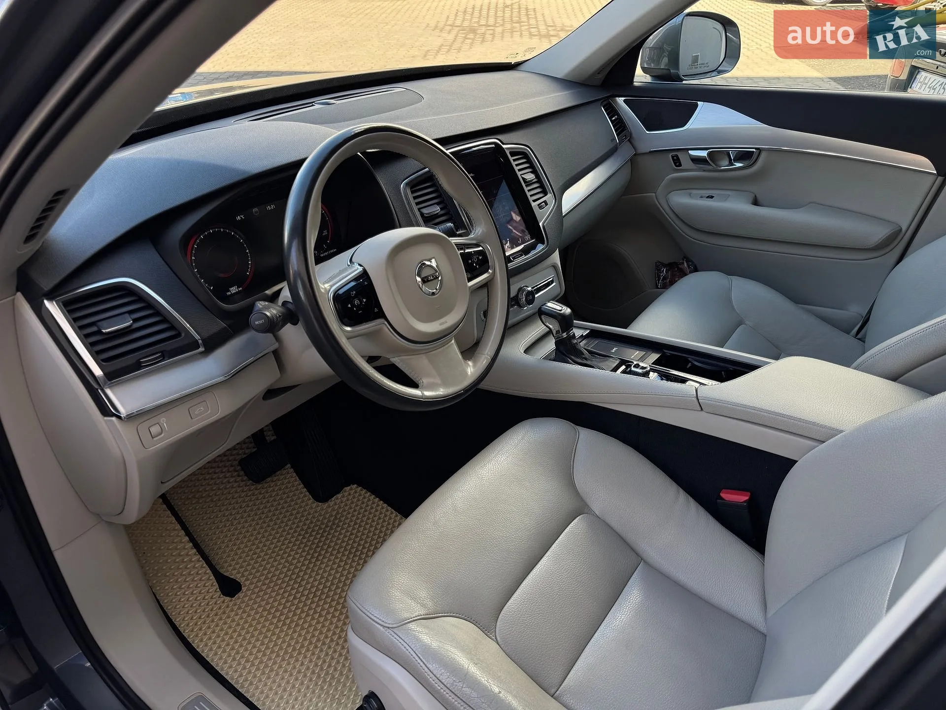 2016 Volvo XC90 - мініатюра 12