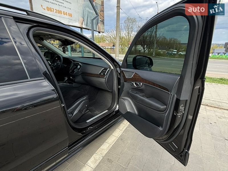 Внедорожник / Кроссовер Volvo XC90 2015 в Ивано-Франковске