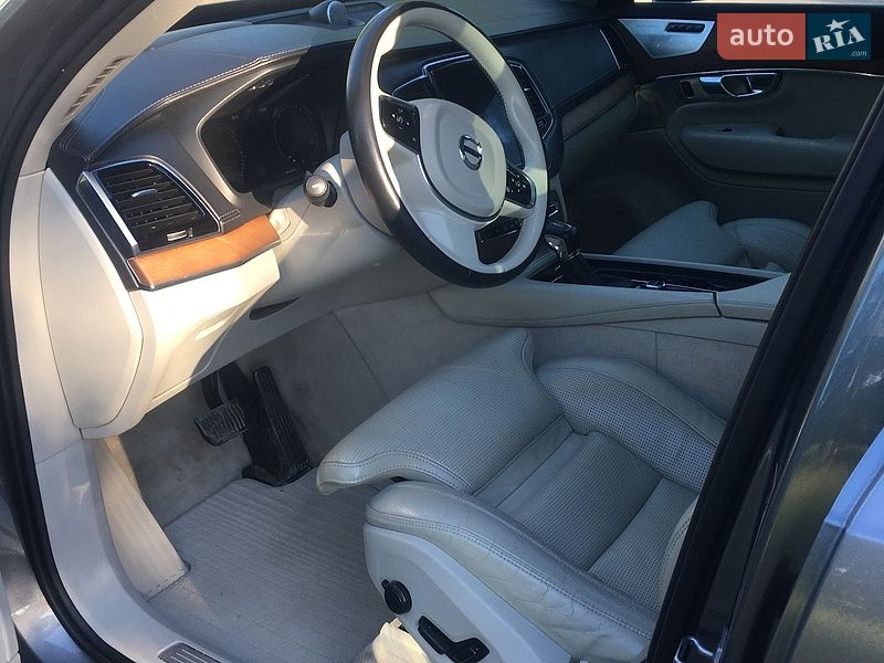 Внедорожник / Кроссовер Volvo XC90 2015 в Киеве