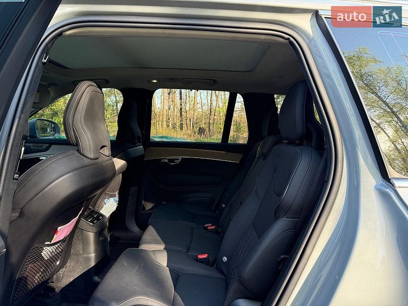 Внедорожник / Кроссовер Volvo XC90 2025 в Киеве