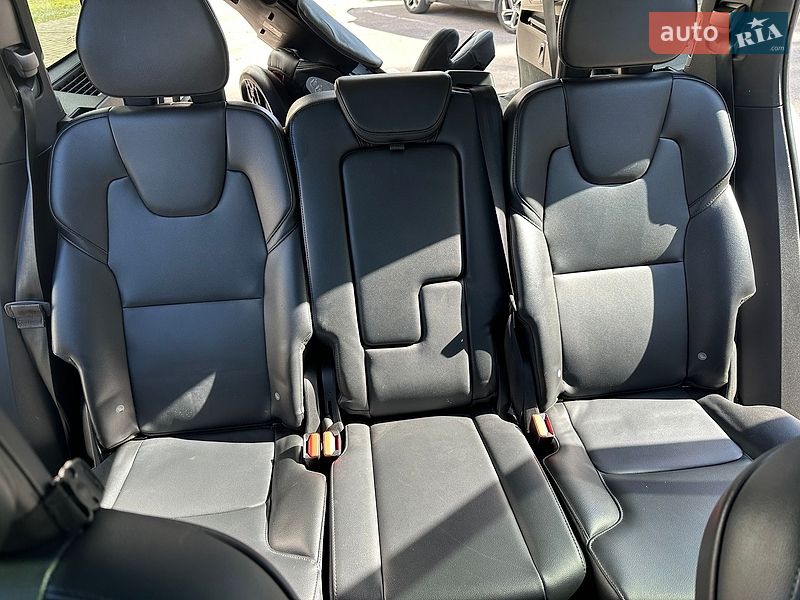Внедорожник / Кроссовер Volvo XC90 2017 в Кривом Роге