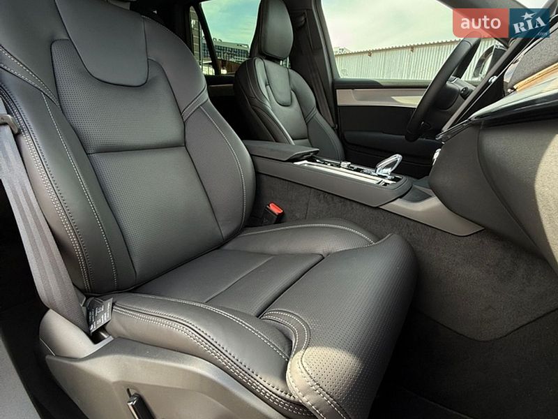 Внедорожник / Кроссовер Volvo XC90 2026 в Киеве