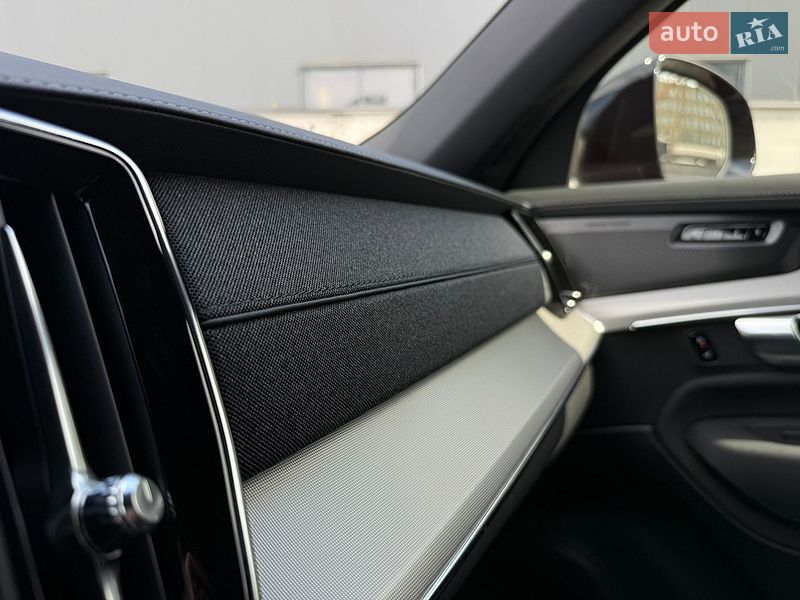 Внедорожник / Кроссовер Volvo XC90 2026 в Киеве