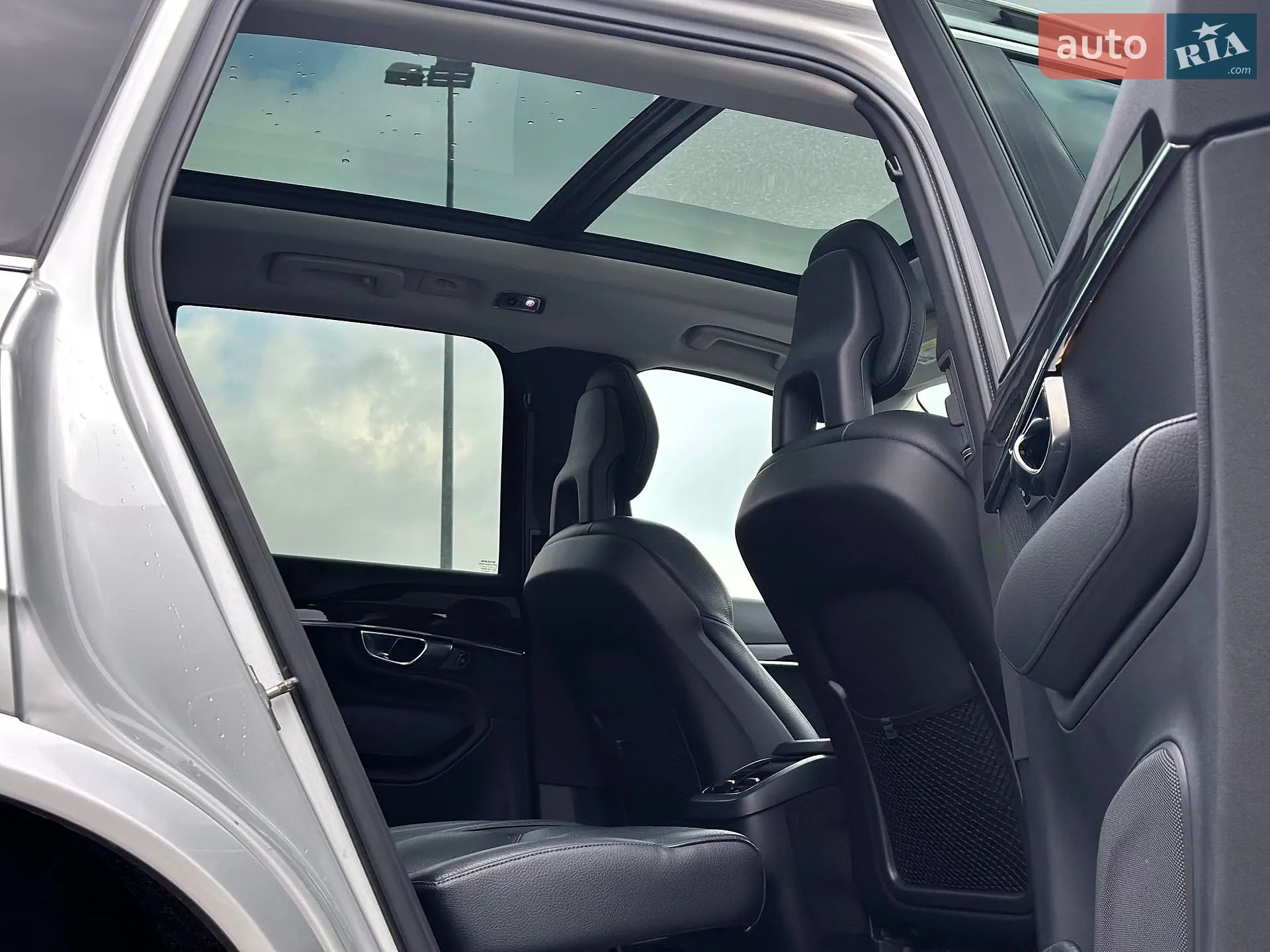 2017 Volvo XC90 - мініатюра 26
