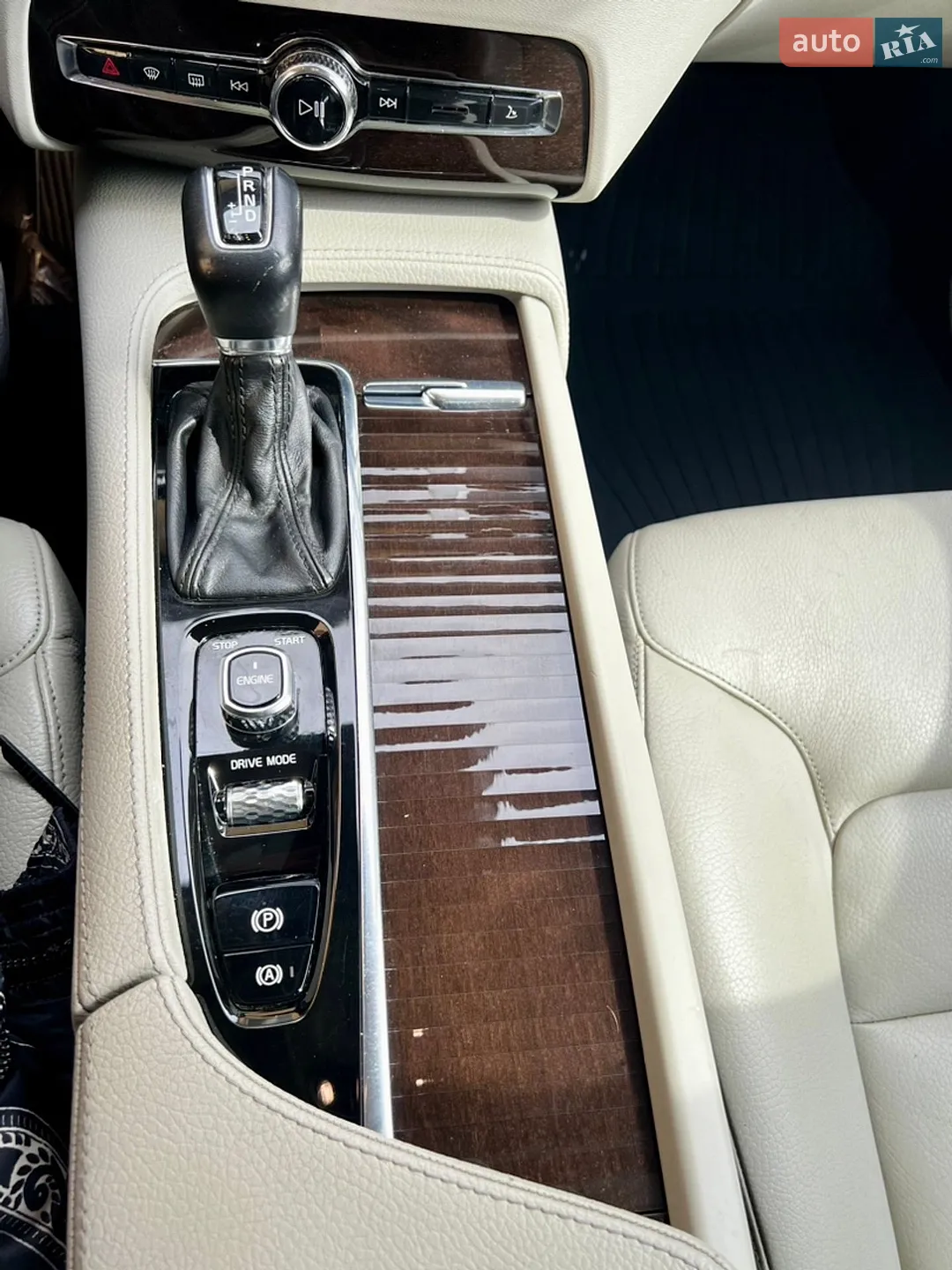 2017 Volvo XC90 - мініатюра 18