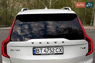 Внедорожник / Кроссовер Volvo XC90 2015 в Черновцах