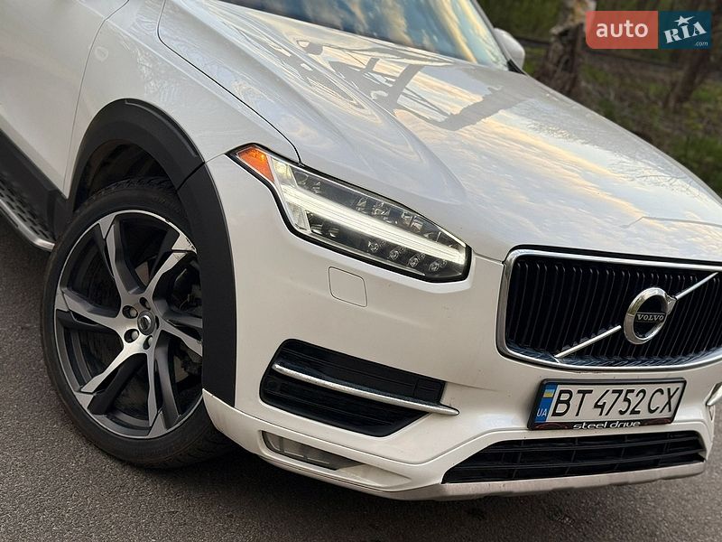 Внедорожник / Кроссовер Volvo XC90 2015 в Черновцах