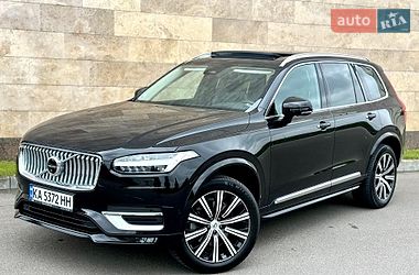 Внедорожник / Кроссовер Volvo XC90 2023 в Киеве