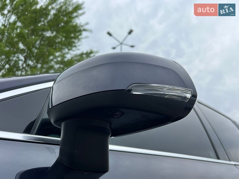 Внедорожник / Кроссовер Volvo XC90 2017 в Киеве
