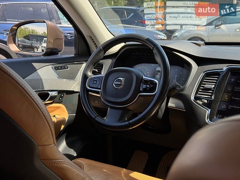 Позашляховик / Кросовер Volvo XC90 2016 в Рівному
