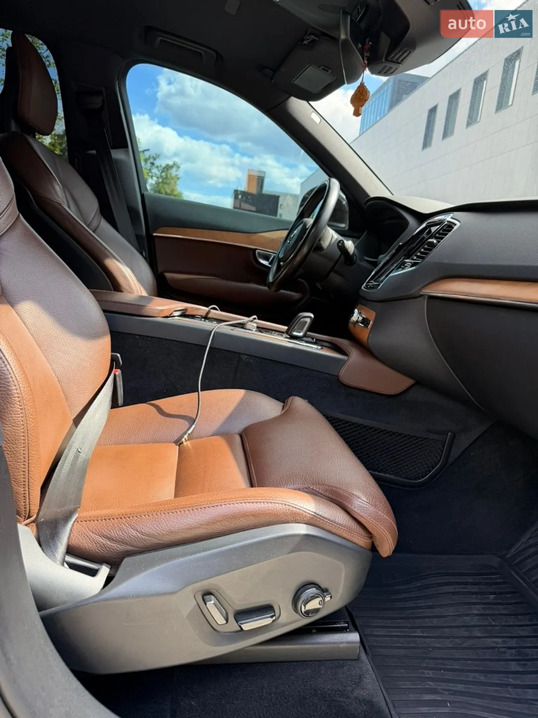 2020 Volvo XC90 - мініатюра 15