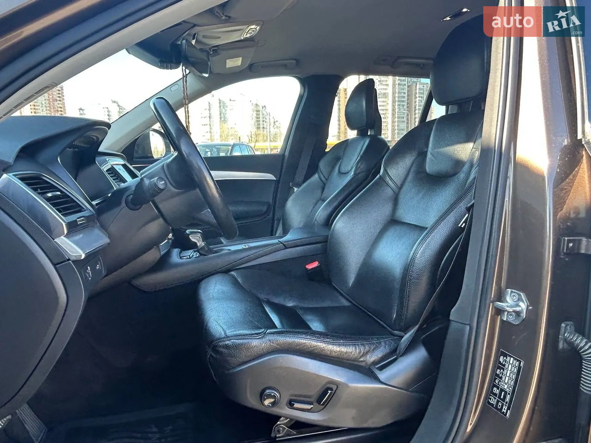 2015 Volvo XC90 - мініатюра 8