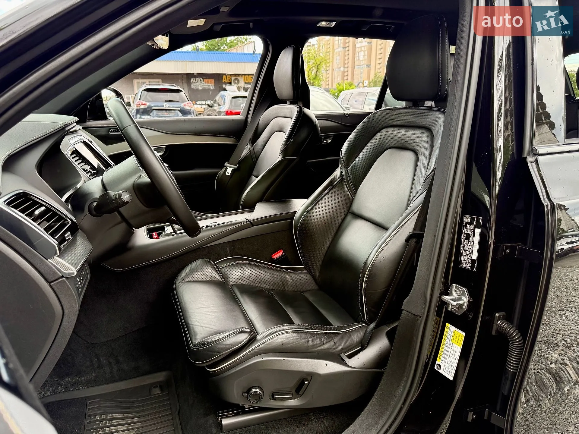 2020 Volvo XC90 - мініатюра 9
