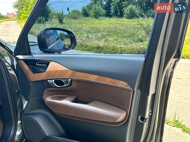 Volvo XC90 2021 VIN YV1LCL1VCM1768665 фото оголошення 22 з 76