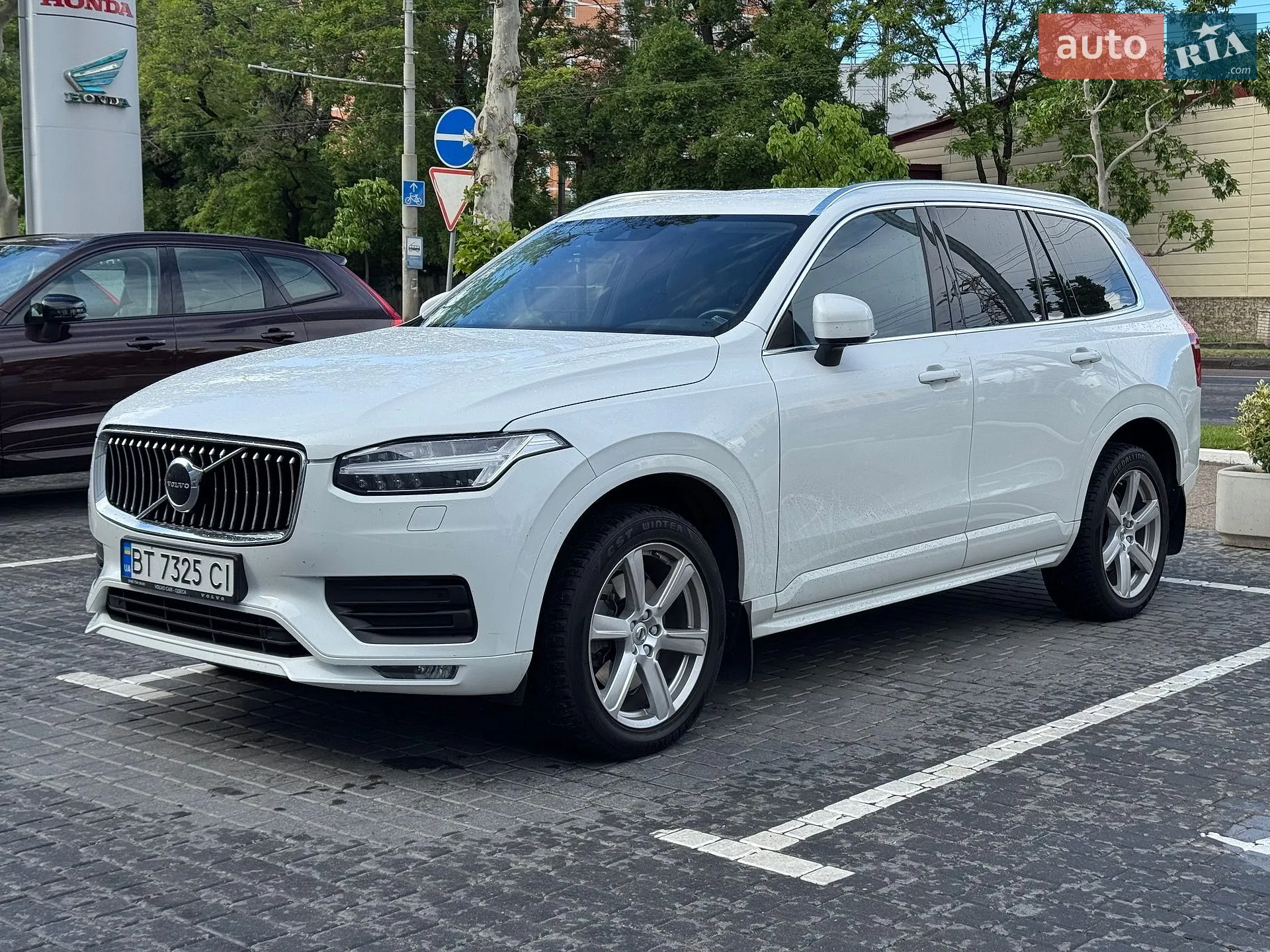 2020 Volvo XC90 - фото 1