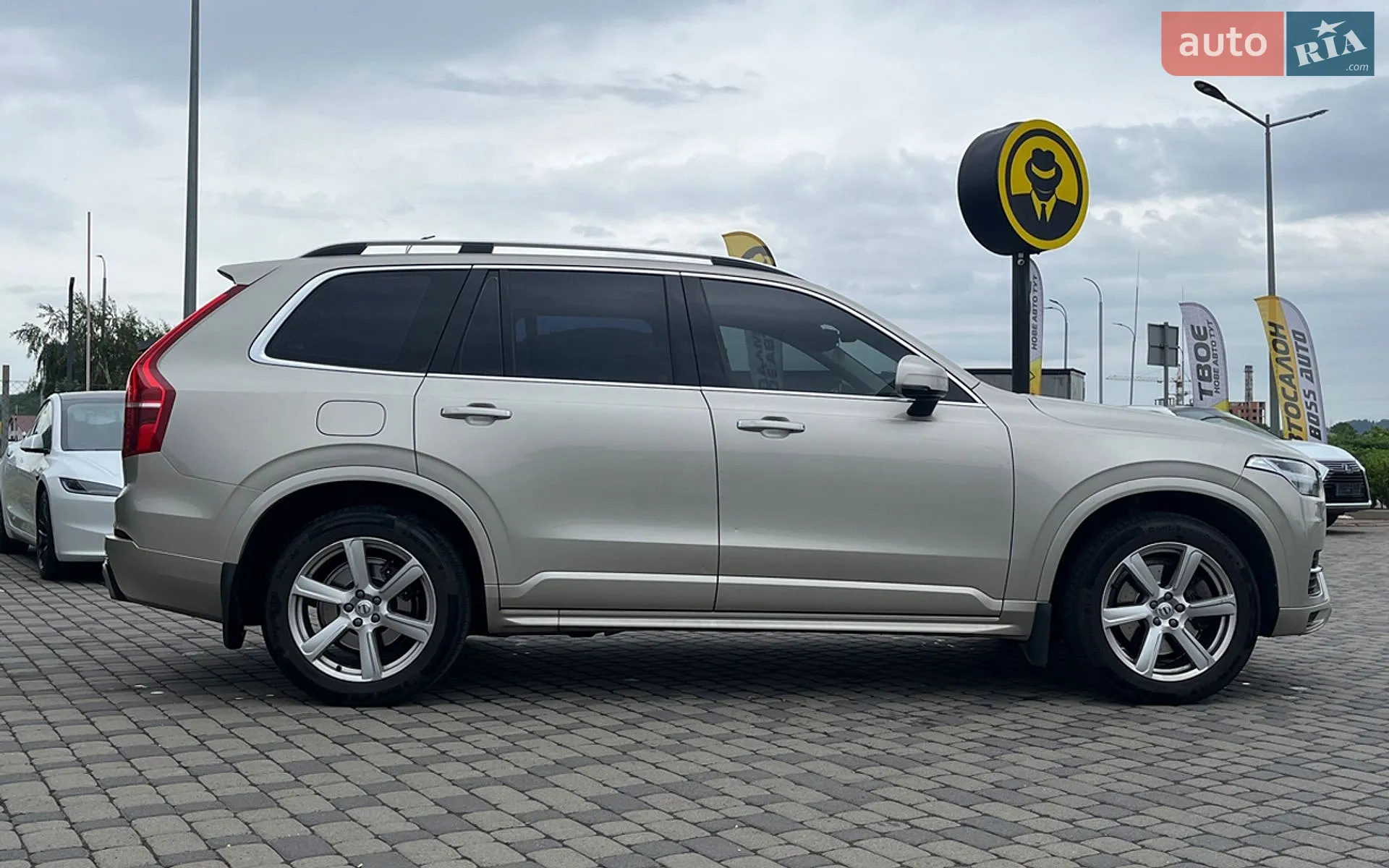 2019 Volvo XC90 - мініатюра 9
