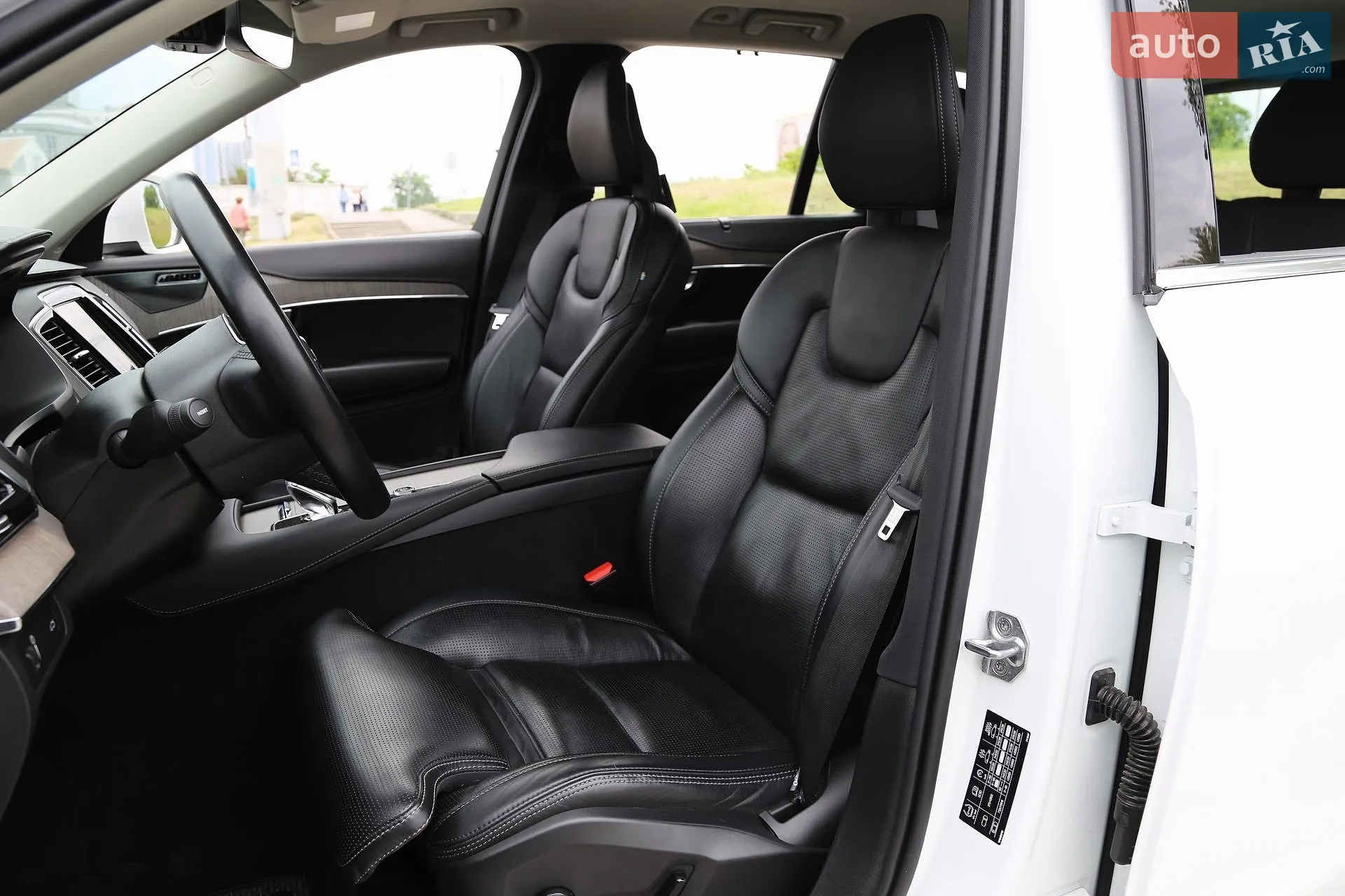 2021 Volvo XC90 - мініатюра 9