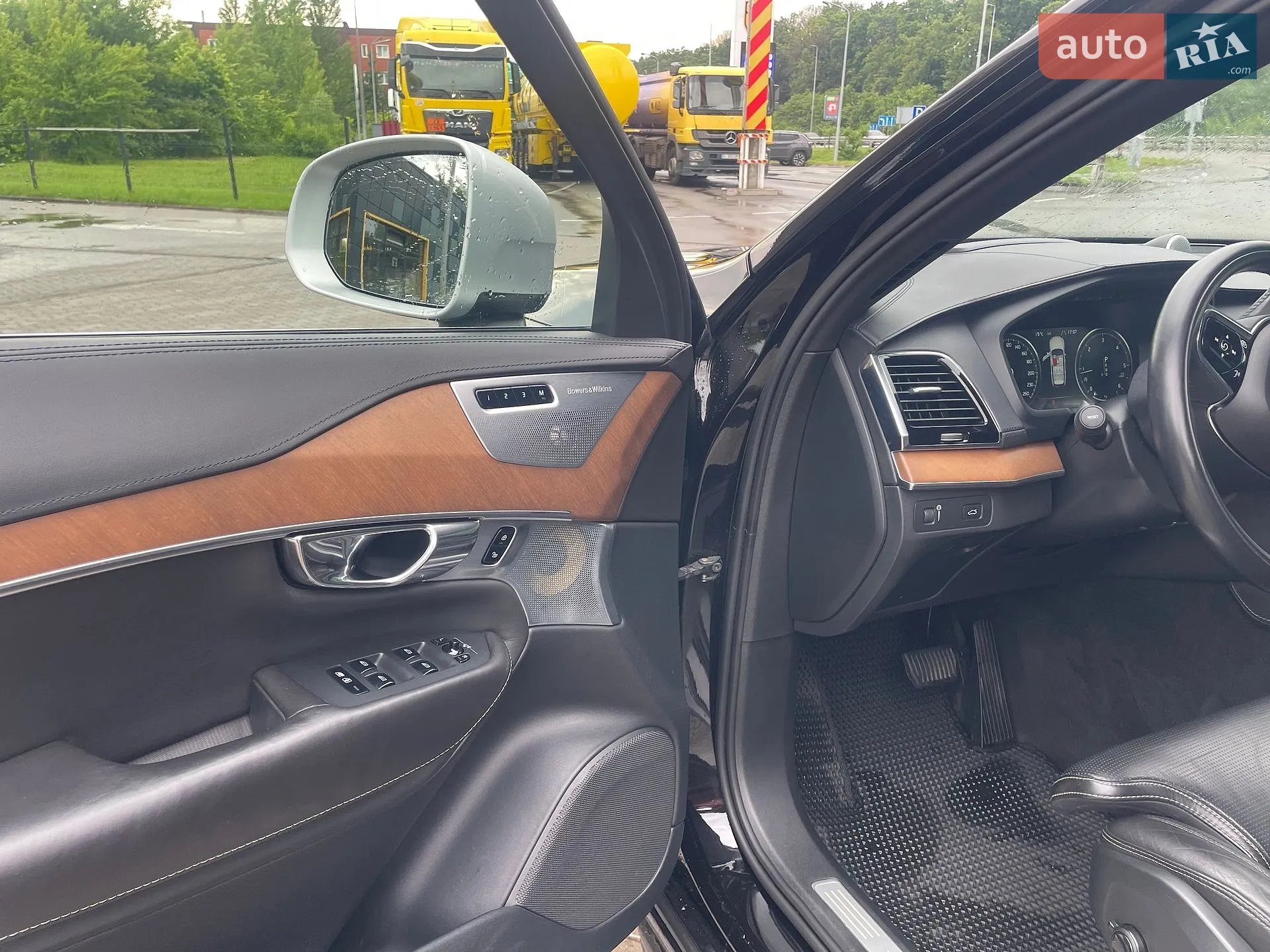 2016 Volvo XC90 - мініатюра 8