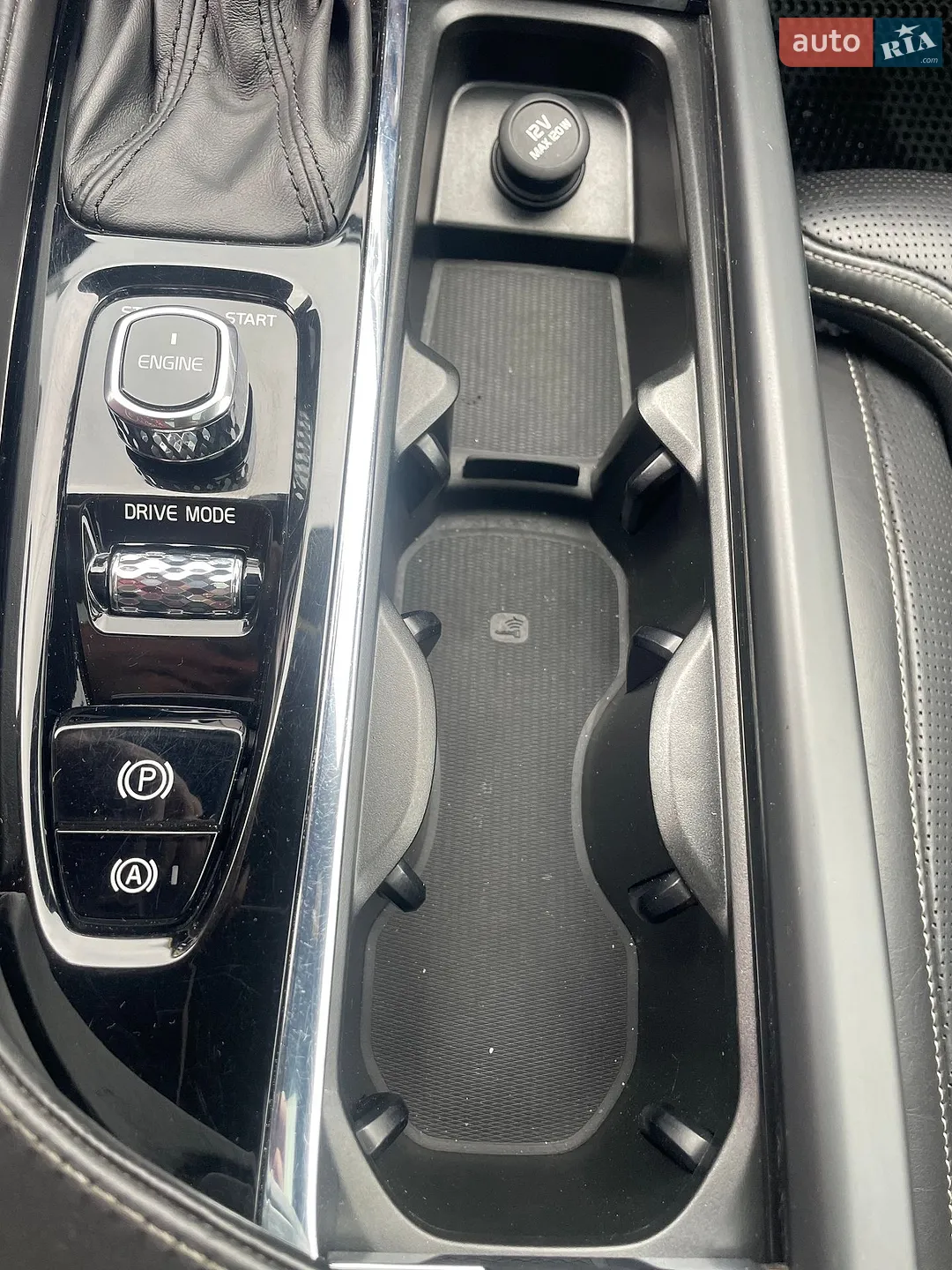2016 Volvo XC90 - мініатюра 17