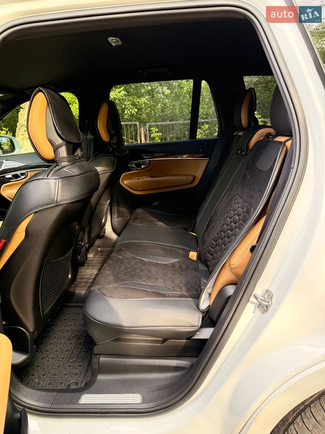 2017 Volvo XC90 - мініатюра 10