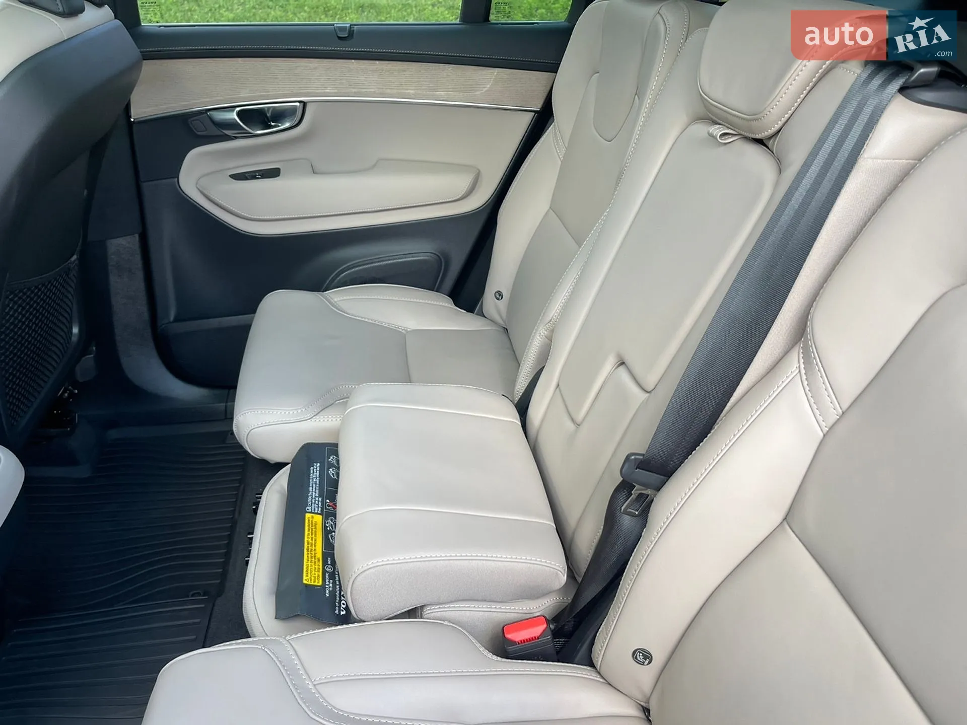 2025 Volvo XC90 - мініатюра 17