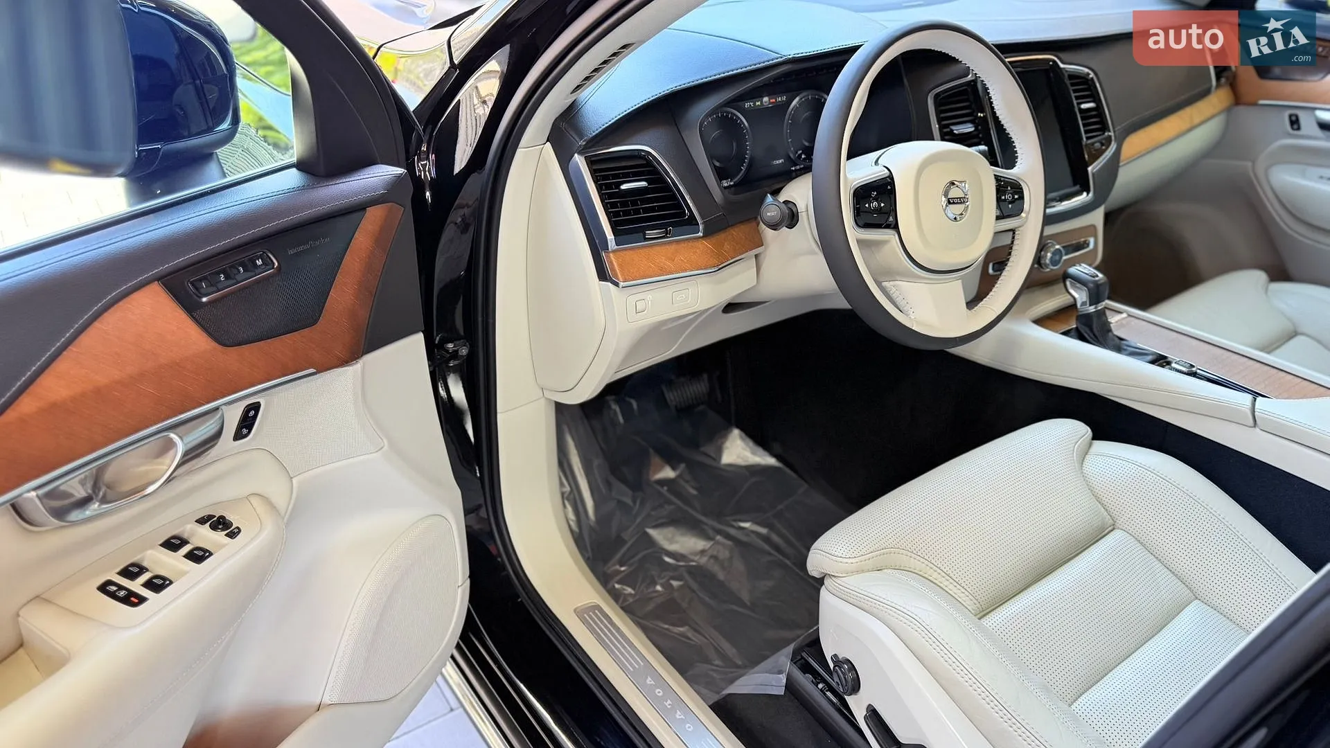 2018 Volvo XC90 - мініатюра 9