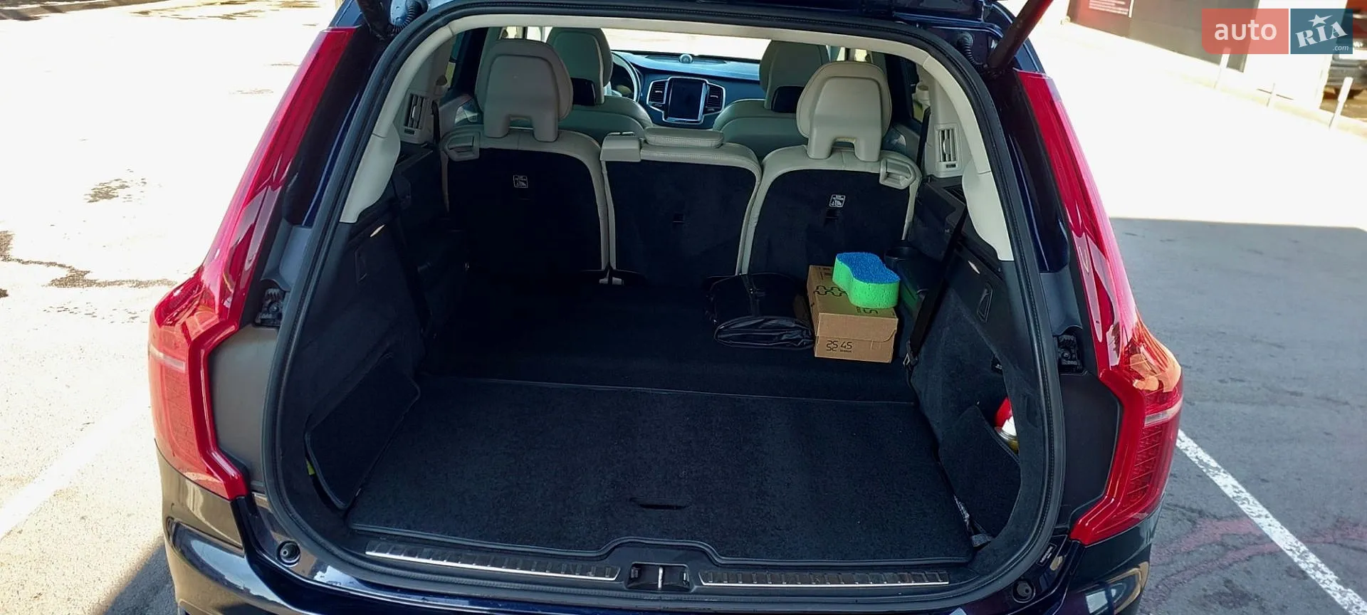 2015 Volvo XC90 - мініатюра 9