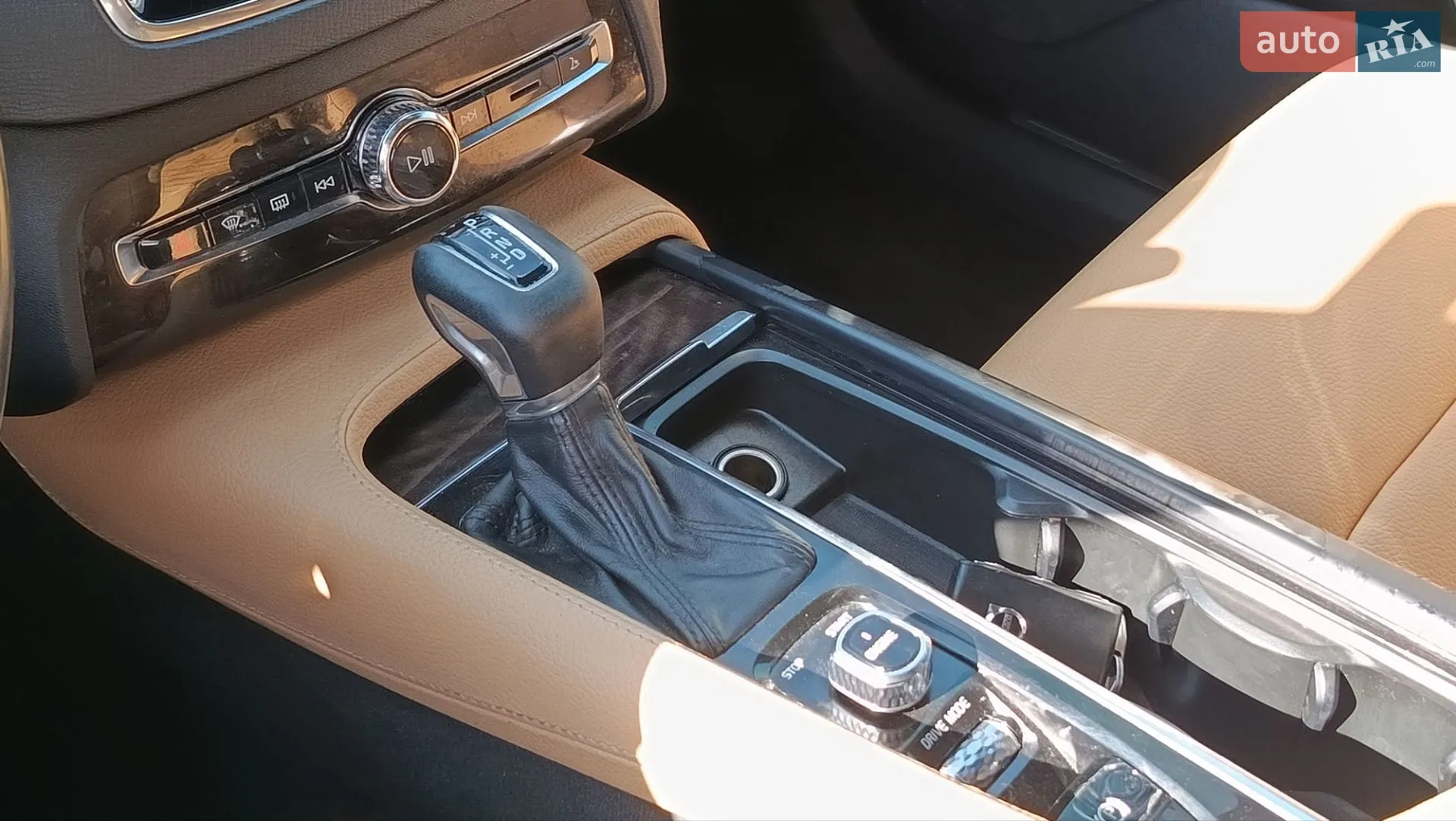 2016 Volvo XC90 - мініатюра 19