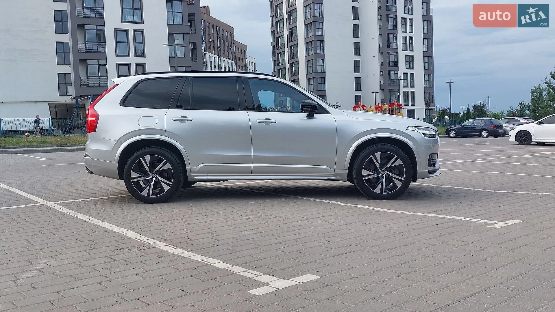 2022 Volvo XC90 - мініатюра 2