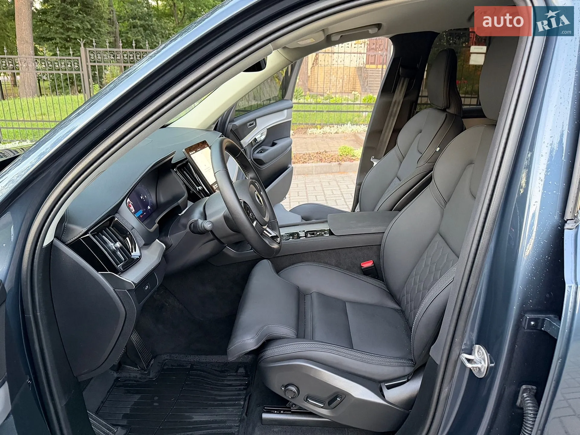 2025 Volvo XC90 - мініатюра 19