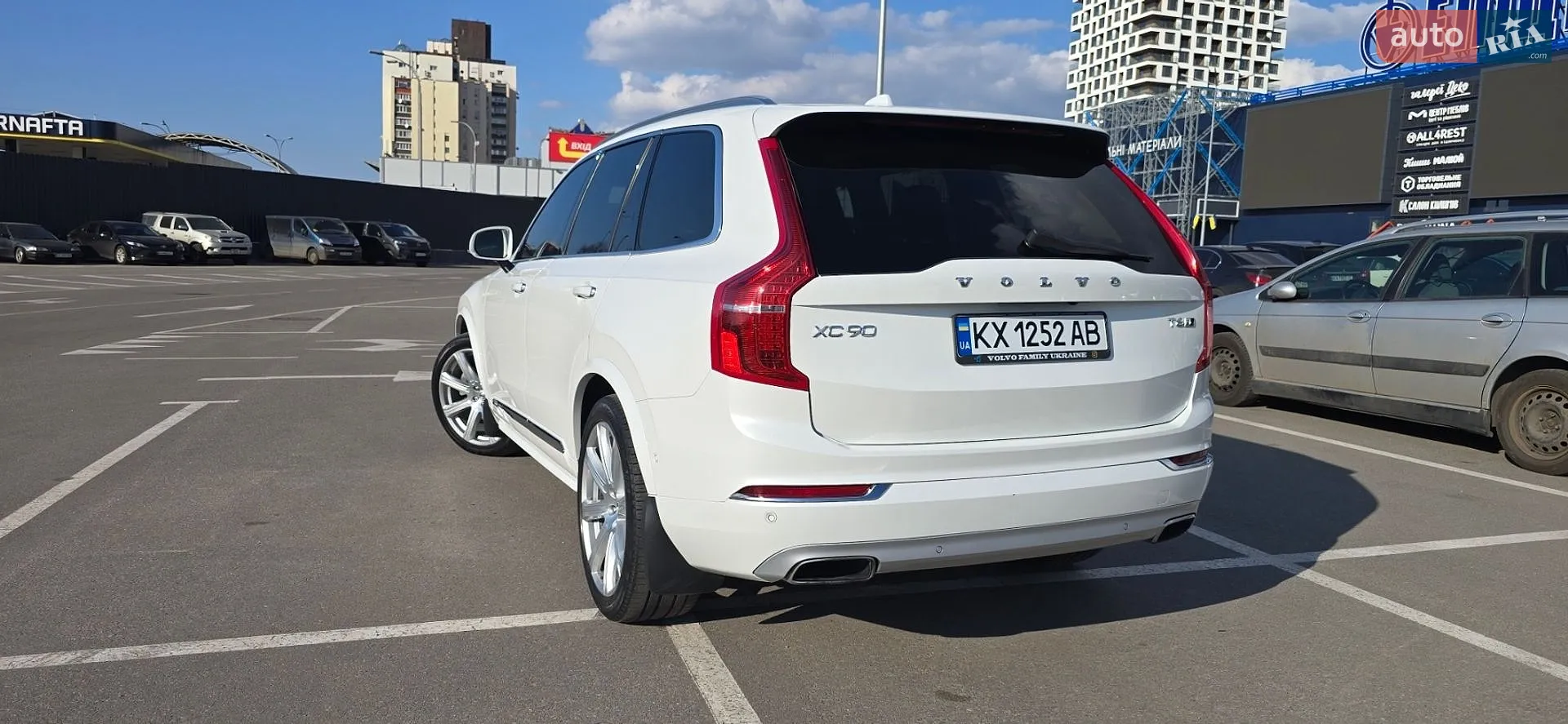 2017 Volvo XC90 - мініатюра 10