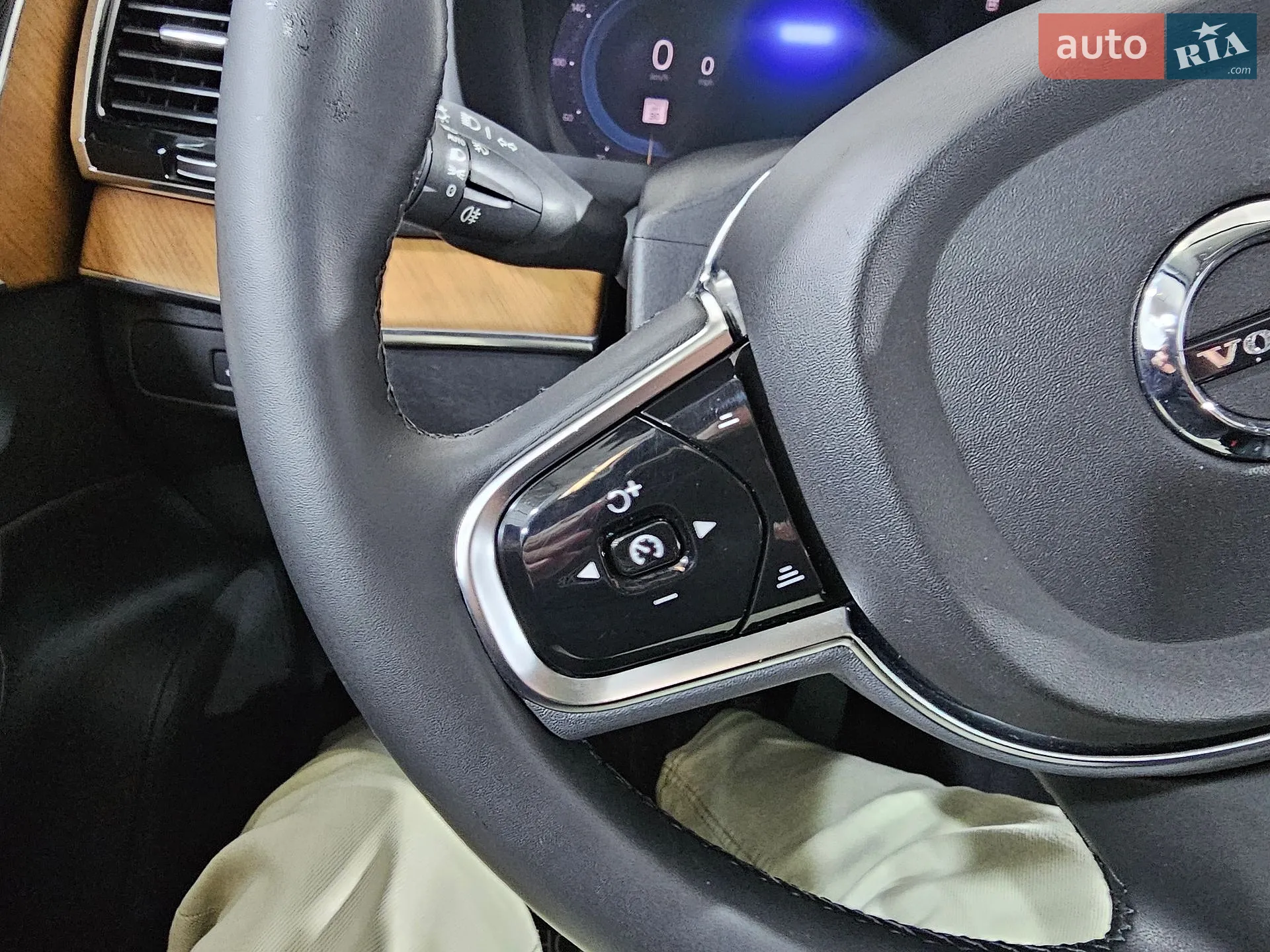 2022 Volvo XC90 - мініатюра 39