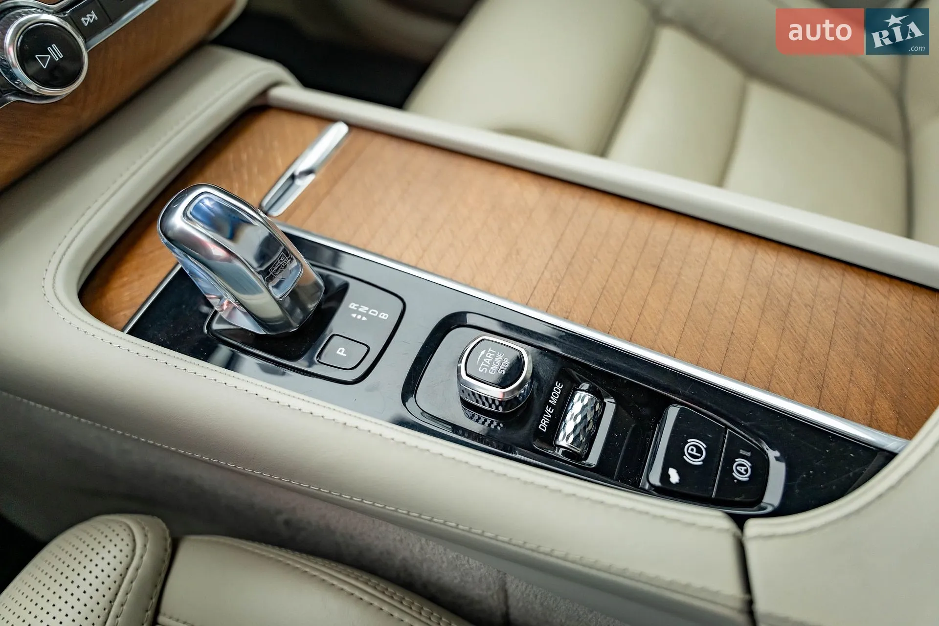 2018 Volvo XC90 - мініатюра 25