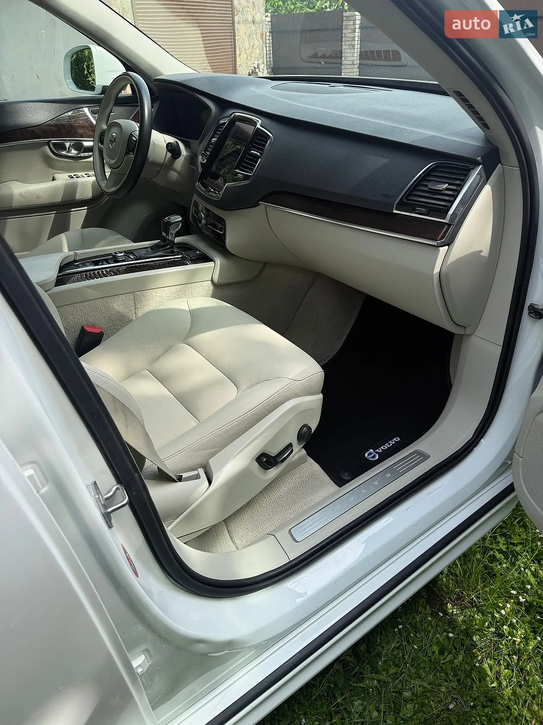 2016 Volvo XC90 - мініатюра 8