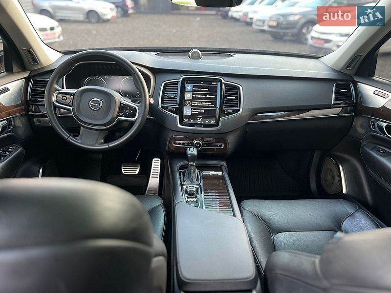 Внедорожник / Кроссовер Volvo XC90 2016 в Владимире