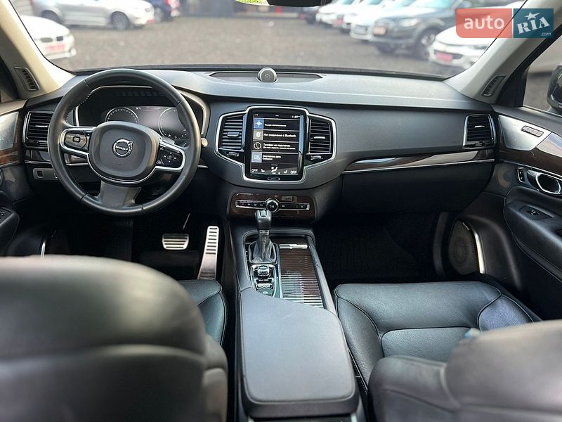 Внедорожник / Кроссовер Volvo XC90 2016 в Владимире