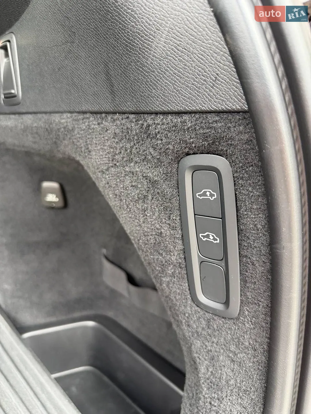 2020 Volvo XC90 - мініатюра 10