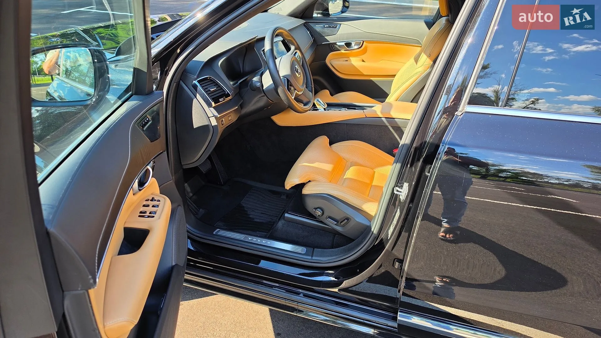 2021 Volvo XC90 - мініатюра 9